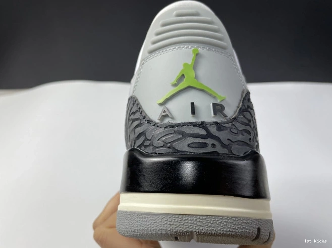 1st Kicks Shoes Jordan Chlorophyll Air Retro 136064-006 3 0803